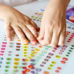 Naklejki na paznokcie dla dzieci 3+ 500 sztuk kreatywna zabawa