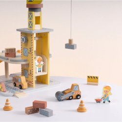 Drewniany dźwig edukacyjny z magnetycznym ramieniem – zabawka plac budowy dla dzieci 3+
