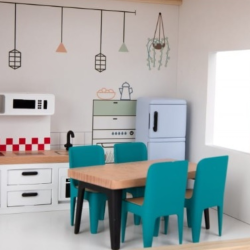 Duży drewniany domek dla lalek z mebelkami i figurkami zabawka edukacyjna3+